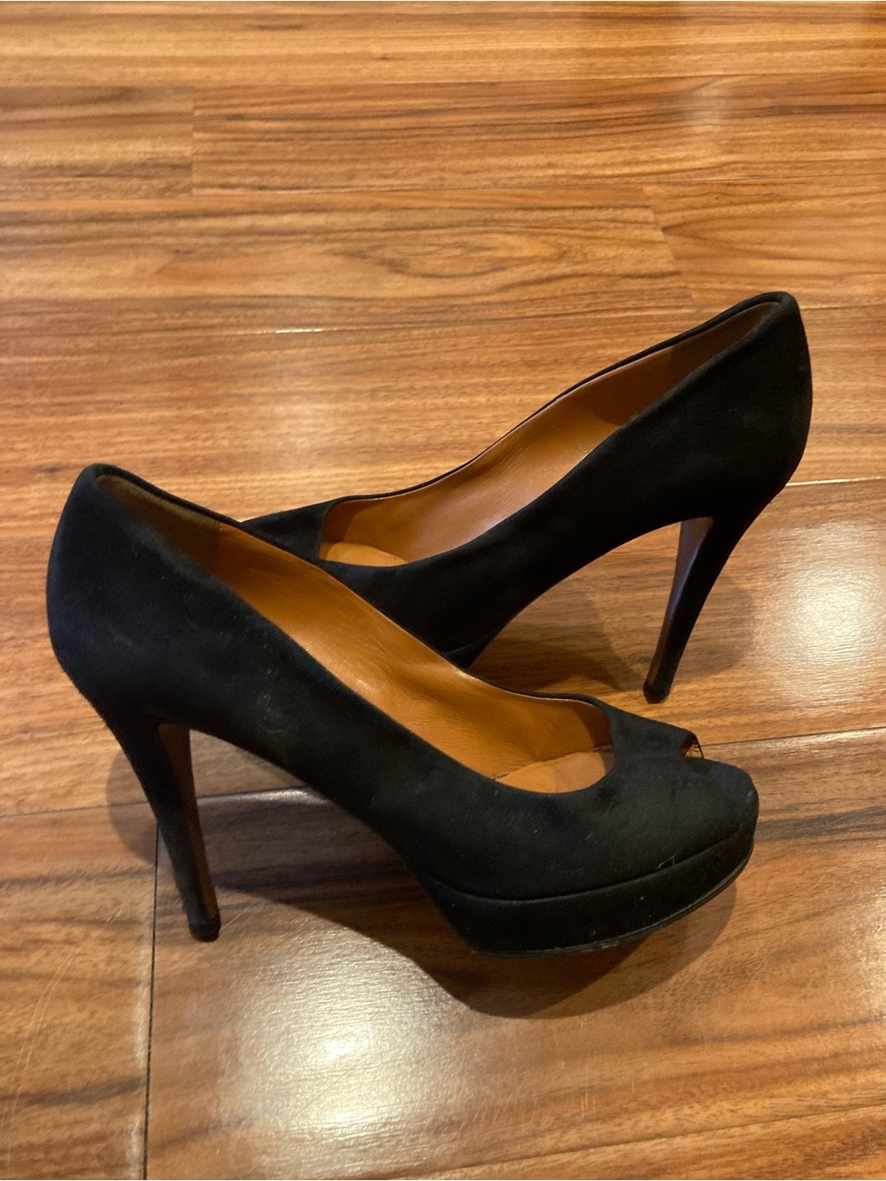 GUCCI Black Suede Peep Toe Platform Heels Pumps Shoes 37 Eur